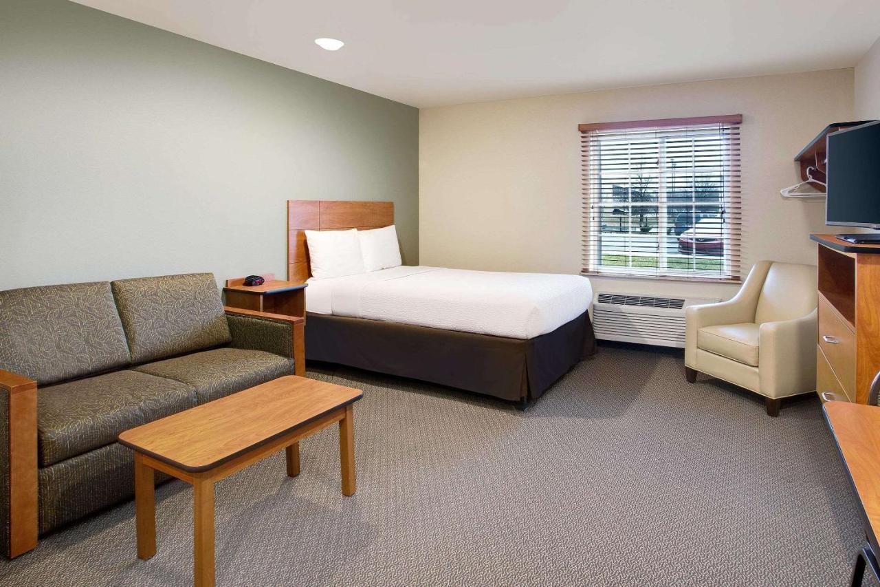 Woodspring Suites Fredericksburg Exterior photo