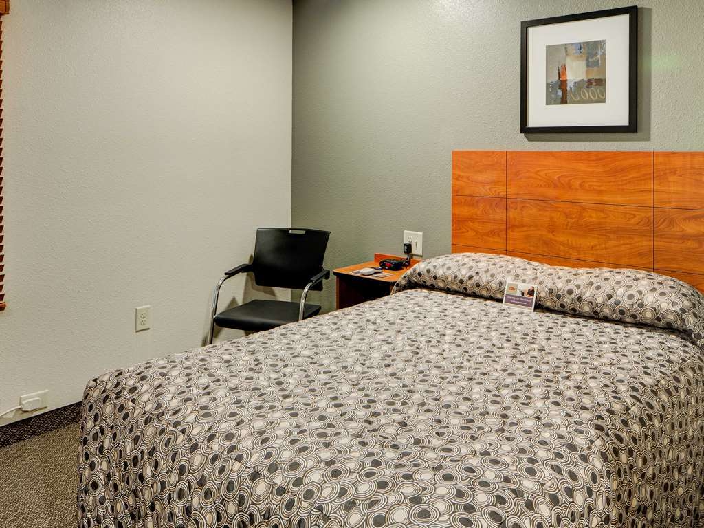 Woodspring Suites Fredericksburg Room photo