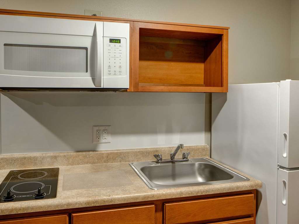 Woodspring Suites Fredericksburg Room photo