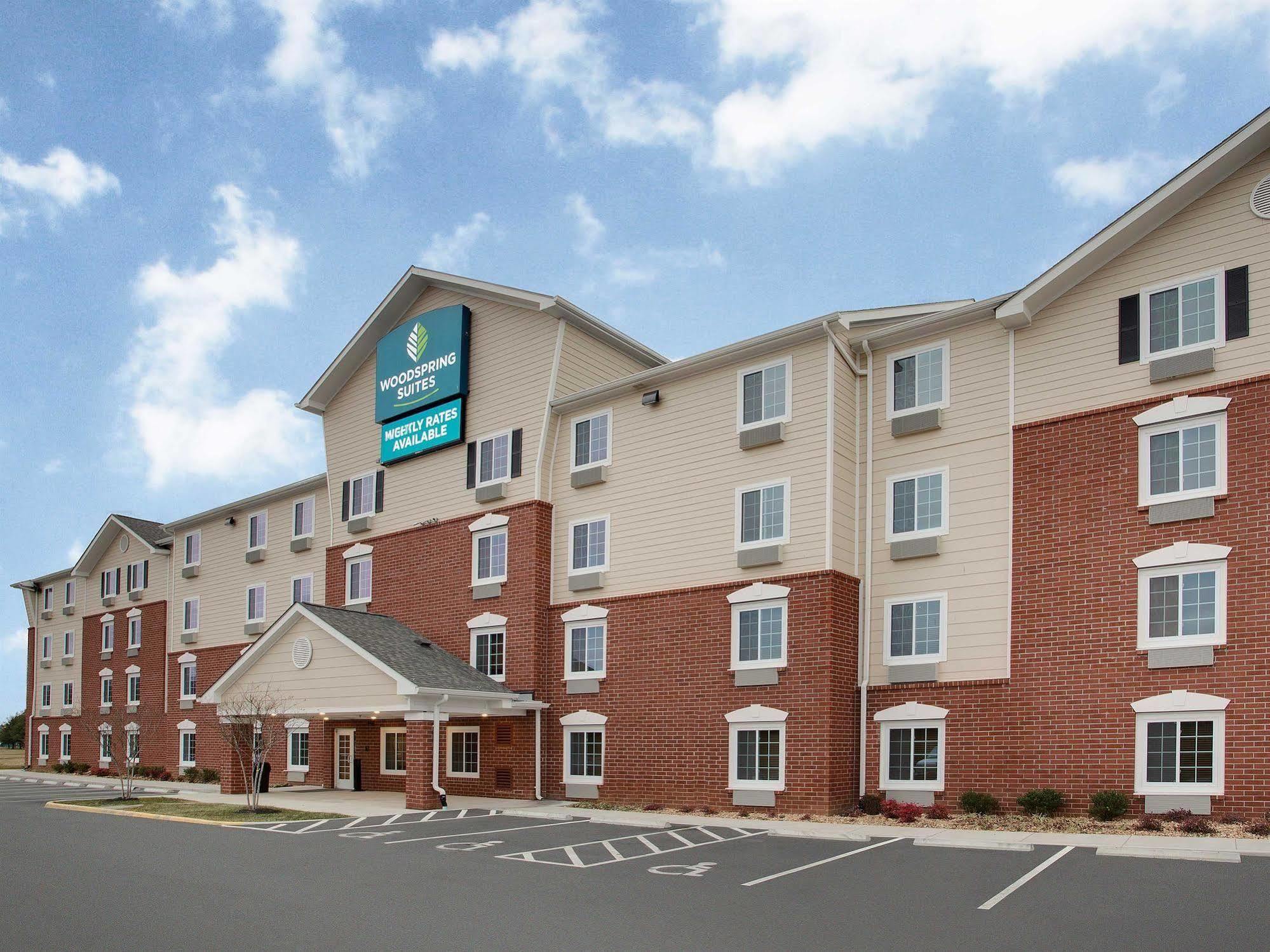Woodspring Suites Fredericksburg Exterior photo